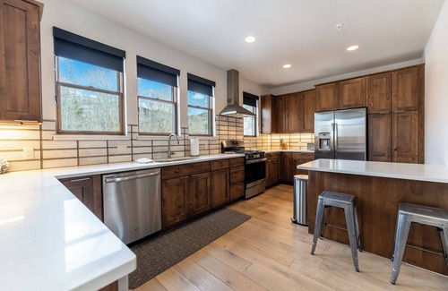 Silverthorne Apartment | Blue R Flats Bld 4 #101