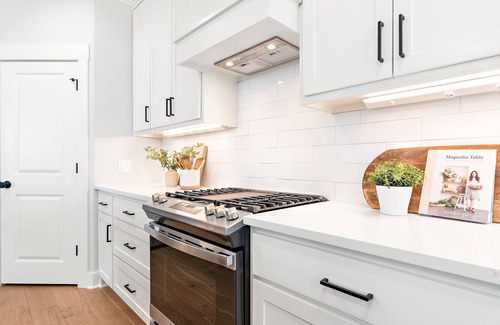 Waco House | Blue Retreat on 5th - 3.5 Bathrooms!