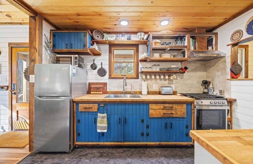Clifford Cabin | Blue Ridge Beech Cabin