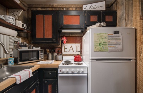 Banner Elk Apartment | Blue Ridge Bliss: Beech Mtn SKi Studio Near Slopes