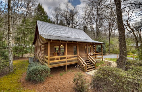 Blue Ridge Cabin | Blue Ridge Cabin 5 Minutes from Marina & Town