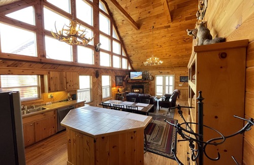 Dial House | Blue Ridge Hideaway - Aska Adventure Area