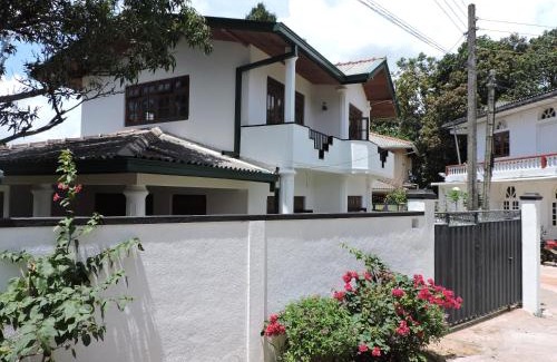 Kandy Apartment | Blue Ridge Homestay