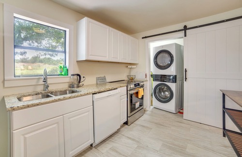 Westminster Cottage | Blue Ridge Retreat on 10-acre Farm: Rural Reset!