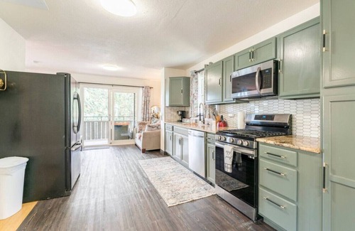 Green Mountain Falls Cabin | Blue Sparrow's Nest