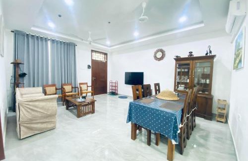 Mount Lavinia Apartment | Blue Star Apartments