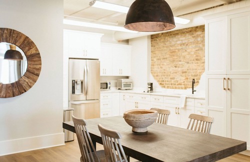 Maryville Apartment | Blue Suede Shoes Suite