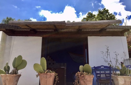 Porto Tricase Ski Chalet | BLUE SUITE COTTAGE ON THE SEA IN THE CREEK SWIMMING POOL (shared)