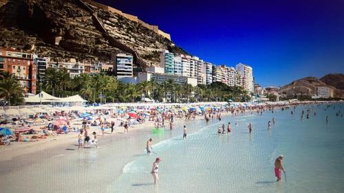 Alicante Apartment | Blue Suites 10B by Gloove