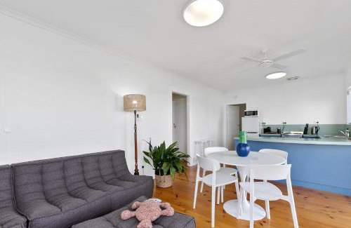 Skenes Creek House | Blue Surf