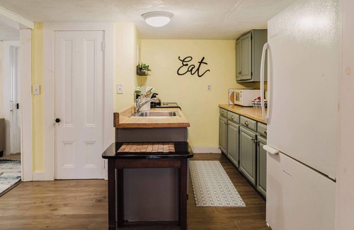 Wells Beach House | Blue Tides Summary: B