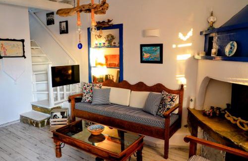 Xanthi Region House | BLUE, Traditional House