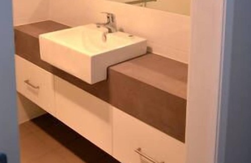 Lake Tyers Beach House | Blue View - Modern, open plan, relax in style