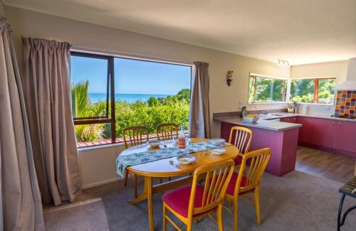 Pohara House | Blue Views - Pohara Holiday Home
