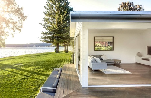 Palm Beach Cottage | Blue Water Careel Bay