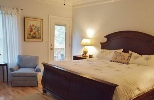 Oriental House | Blue Water Inn - Gorgeous elevated home with elevator and game room!