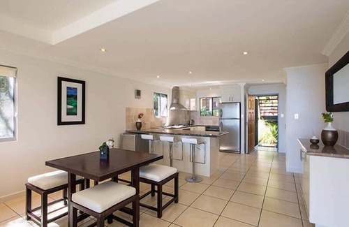 Hamilton Island Apartment | Blue water Views 15, Beautiful Apartment on Hamilton Island