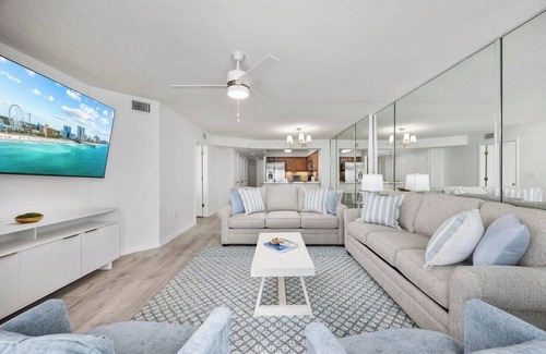 Ocean Drive Condo | Blue Wave Retreat – Stunning Oceanfront Condo w Indoor-Outdoor Pool & Lazy River