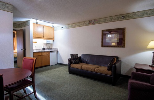 Eagan Hotel | Blue Way Inn & Suites Eagan