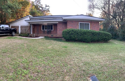 Tallahassee House | Blue Wonder Cozy Convenient w Pool
