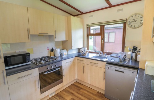 Eardisland Cottage | BLUEBELL, pet friendly, with a garden in Eardisland