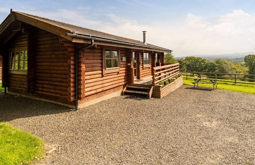 Highampton House | BLUEBELLS, family friendly, character holiday cottage in Sheepwash
