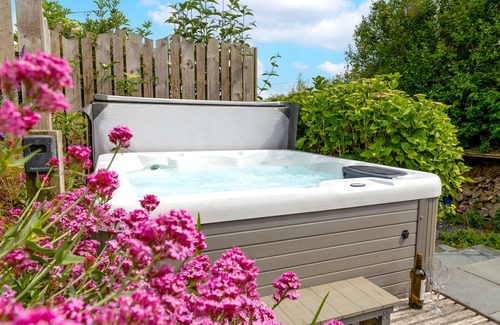 Solva Cottage | Blueberry Cottage, Holiday cottage Solva, Sleeps 6, 3 bedrooms, bathrooms