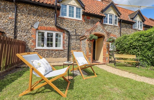Bury St Edmunds Cottage | Bluebird Cottage