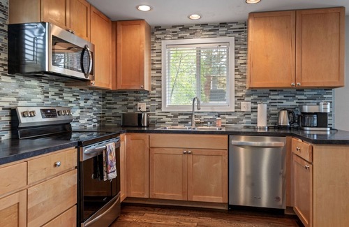 Southwest Bend House | Bluebird Day - Brooks House