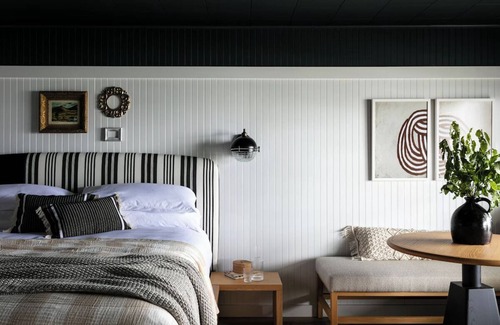 Ocean Point Hotel | Bluebird Ocean Point | Sea Kist Oceanfront Cottage | Near Grimes Cove Beach