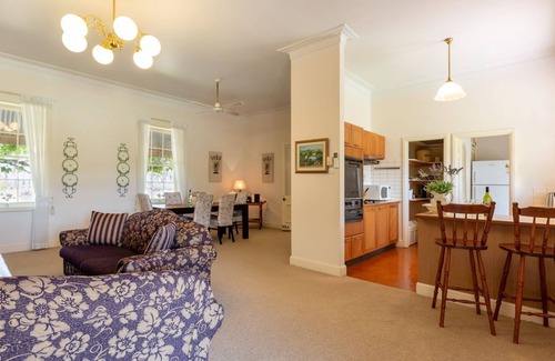 Lovedale Cottage | Bluebush Estate - The Cottage