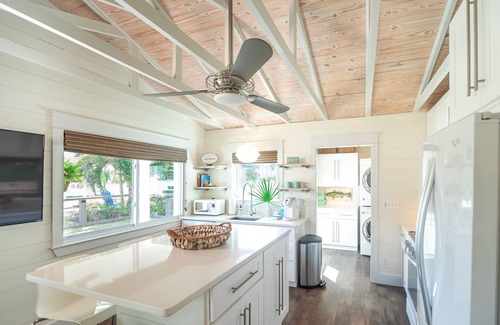 Santa Rosa Beach Cottage | Bluefish House Walk to Beach Private Hot Tub 125+ 5⭐Reviews Blue Mtn 30A