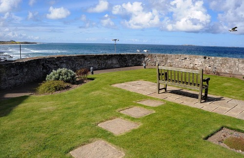 Seahouses Apartment | Bluegrass - Two Bedroom Apartment, Sleeps 4