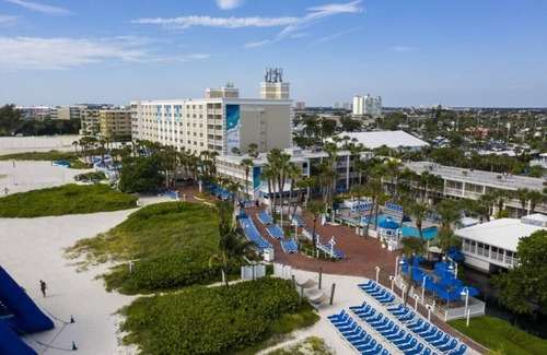 St. Pete Beach Apartment | Bluegreen at TradeWinds - Standard Studio Boulevard View