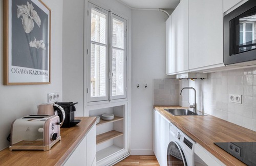 Levallois-Perret Apartment | Blueground | Anatole-France, fully furnished