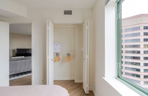 Ballston Apartment | Blueground | Ballston, pool & w/d, nr dining