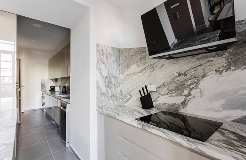 Santo Antonio Apartment | Blueground | Bairro Azul, AC & w/d, nr park