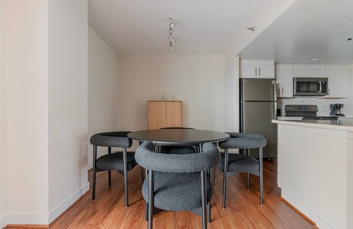 Ballston Apartment | Blueground | Ballston, fitness center, nr Arlington Cemetery