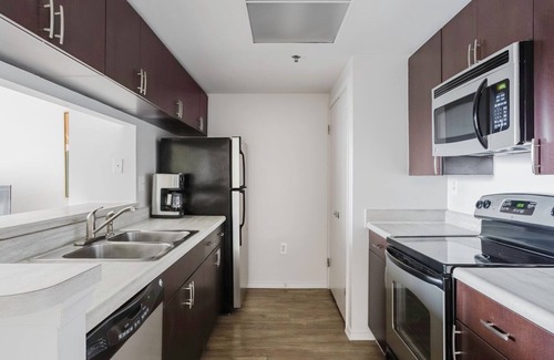 Ballston Apartment | Blueground | Ballston, pool, nr Arlington Park