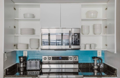 Ballston Apartment | Blueground | Ballston, pool, nr Arlington National Cemetery