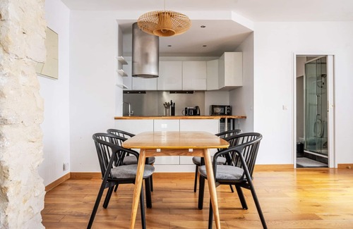 Quartier de la Porte-Saint-Denis Apartment | Blueground | Canal St Martin, washer, nr landmarks