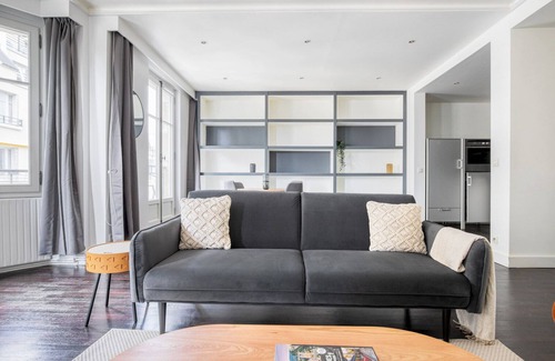 Champs-Elysees Apartment | Blueground | Champs Elysées, furnished & equipped