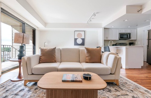 Court House Apartment | Blueground | Clarendon, fitness center, nr Arlington Cemetery