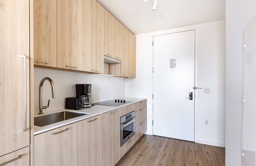 Crown Heights Apartment | Blueground | Clinton Hill, pool, gym & AC, nr park