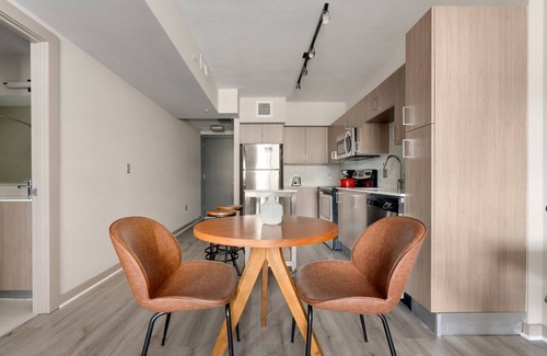 Crystal City Apartment | Blueground | Crystal City, rooftop, nr Potomac River