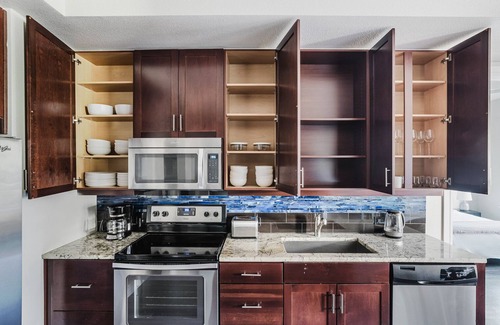 North Burnet Apartment | Blueground | Domain 2bd apartment