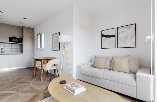 El Born House | Blueground | El Born, AC & w/d, nr Ciutadella
