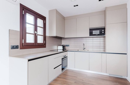 El Born House | Blueground | El Born, AC & w/d, nr Ciutadella