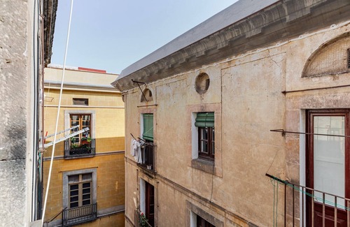 El Born House | Blueground | El Born, AC & w/d, nr Picasso Museum