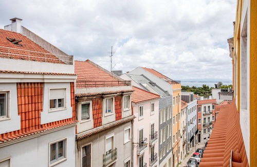 Santa Isabel Apartment | Blueground | Estrela, furnished, appliances